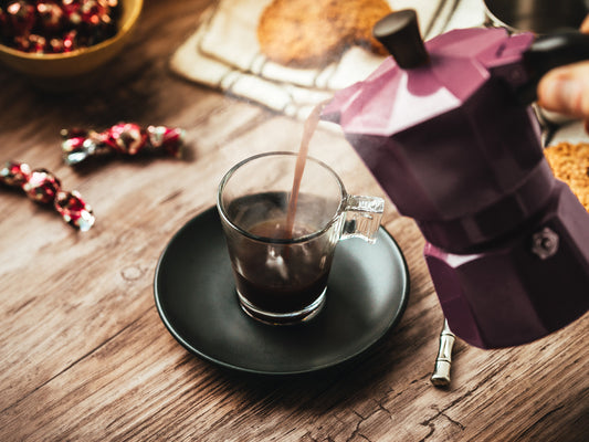 Entkoffeinierter Kaffee in der Dose